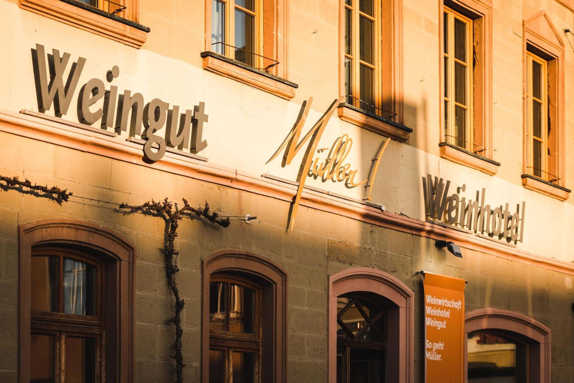 Muller! Das Weingut & Weinhotel Hammelburg Bagian luar foto